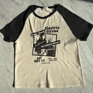 Brandy Melville Off-White Gray Graphic Tee One Size